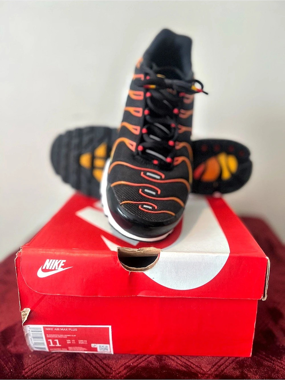 Nike Air Max Plus Men's Black & Orange US 11, New, Never Worn